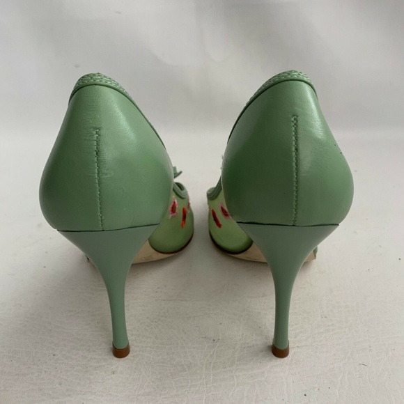 New BCBG Docre mesh floral embroidery pump 6M - Picture 7 of 8